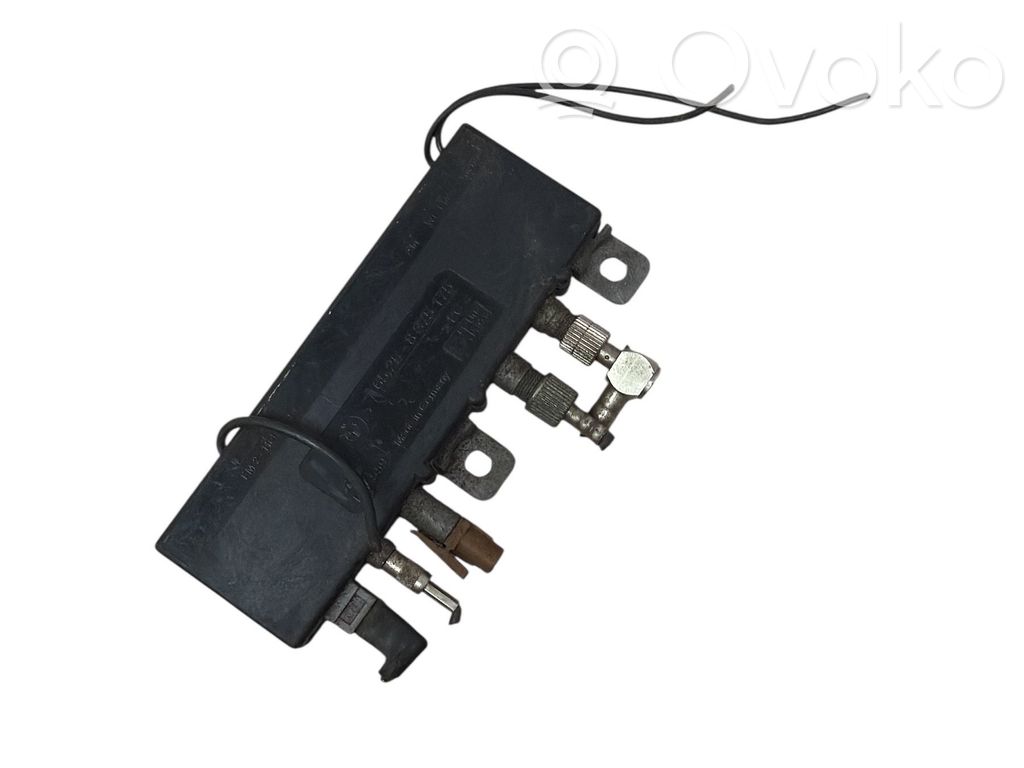 BMW 3 E36 Antenos stiprintuvas 