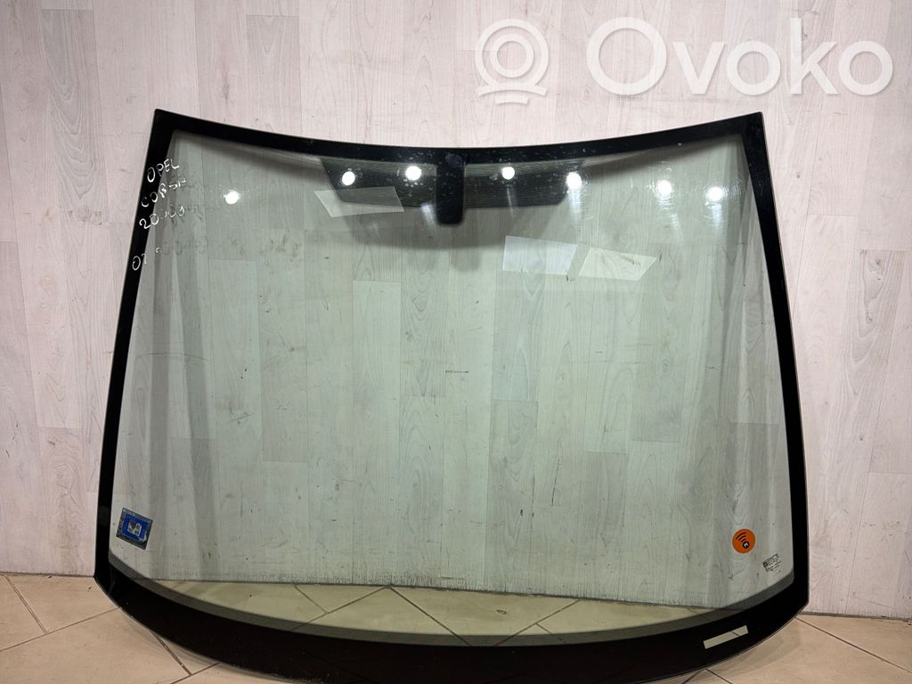 Opel Corsa D Front windscreen/windshield window 