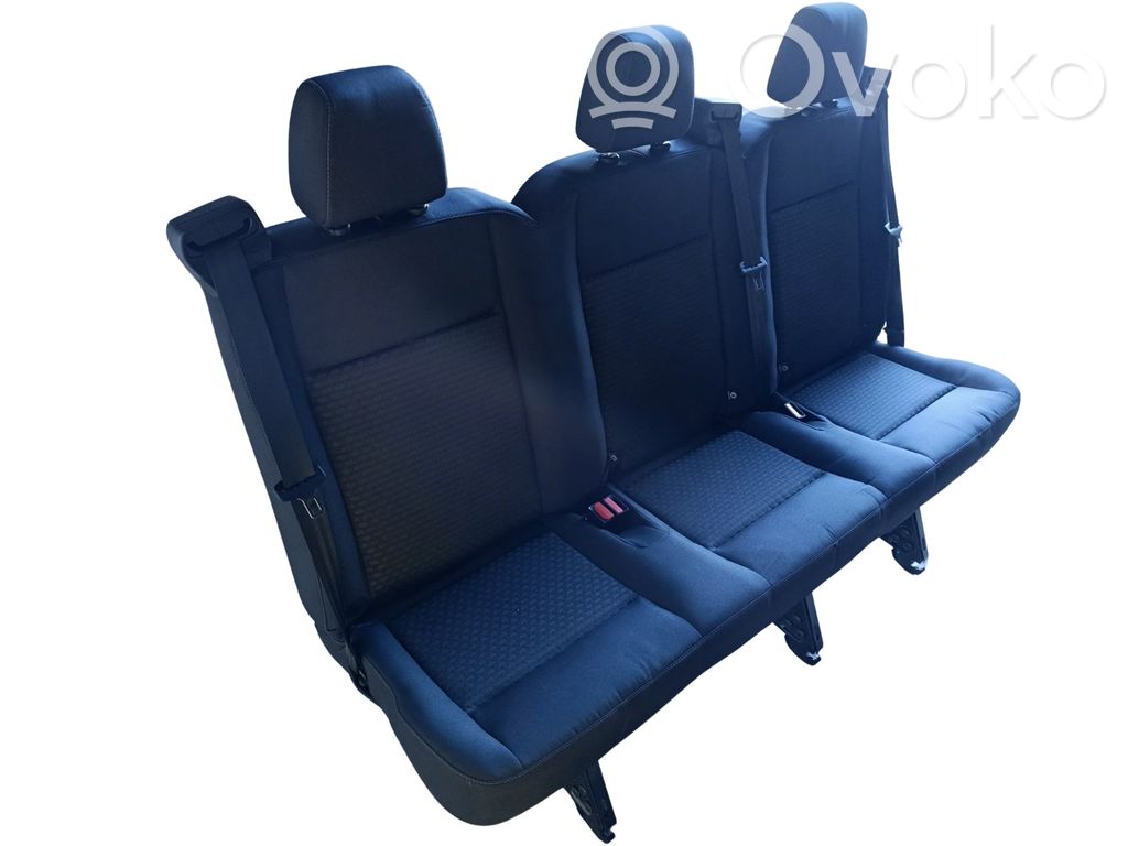 Second row seats   BK31605A38AF,3256309,700495169912,001669894