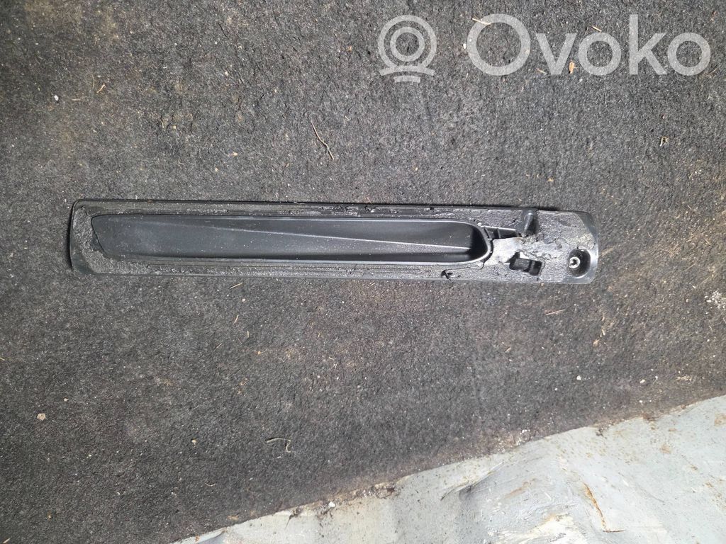 BMW 4 G22 G23 G24 G26 Logu šķidruma tvertne 