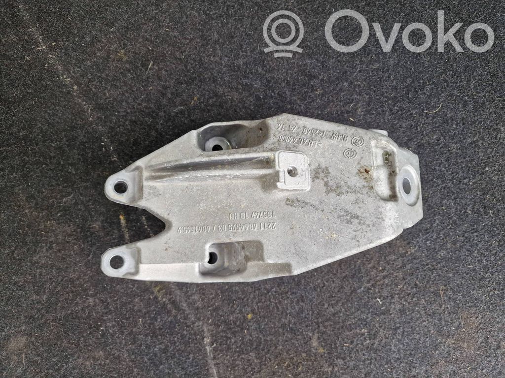 BMW 4 G22 G23 G24 G26 Engine mounting bracket 