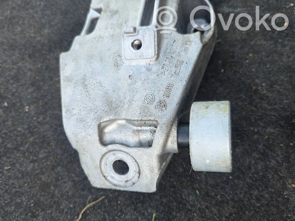 BMW 4 G22 G23 G24 G26 Engine mounting bracket 