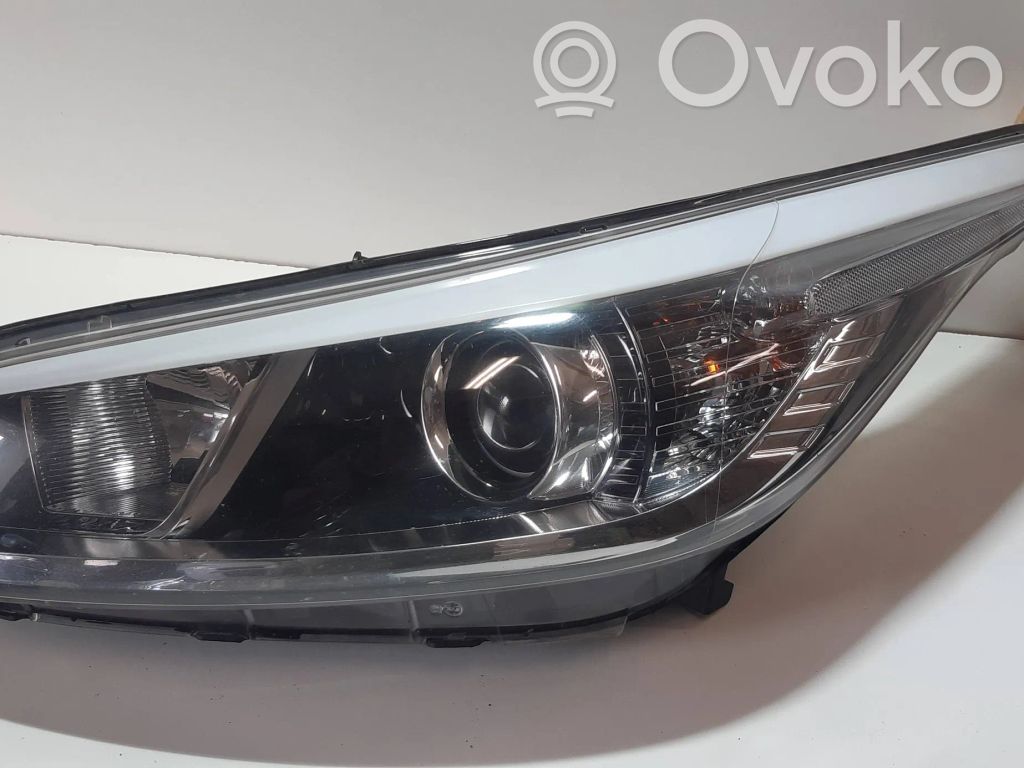 KIA Ceed Headlight/headlamp 