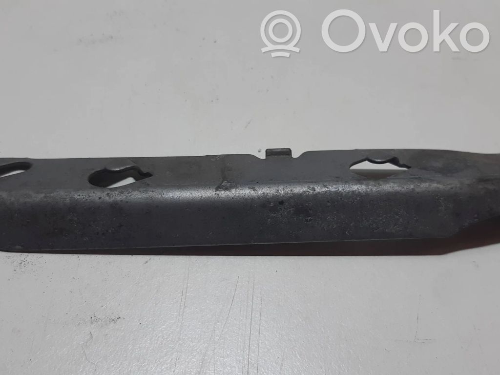 BMW 3 E90 E91 Front bumper mounting bracket 
