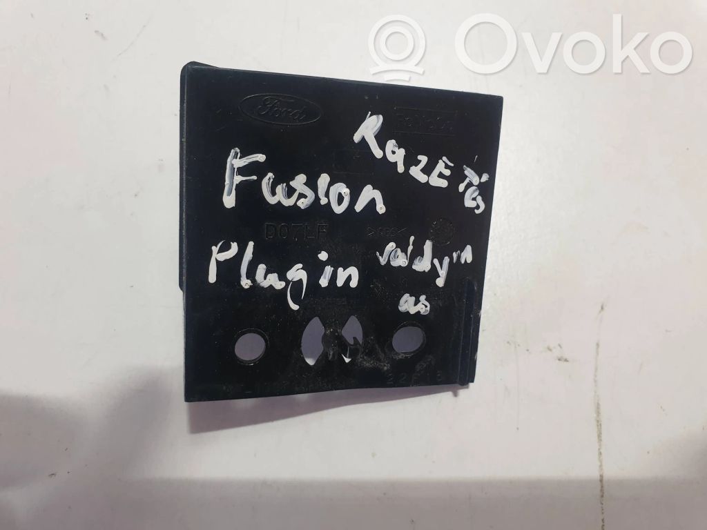 Ford Fusion II Elektromobilio įkrovimo lizdas 