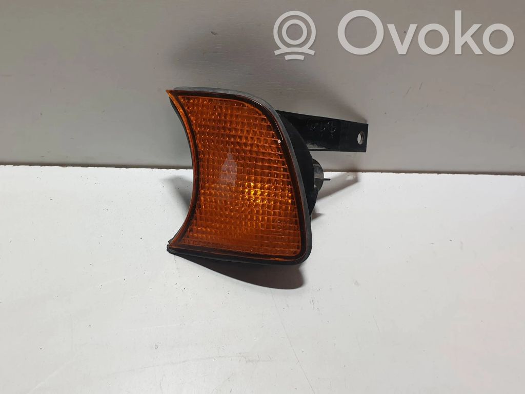 BMW 5 E34 Front indicator light 