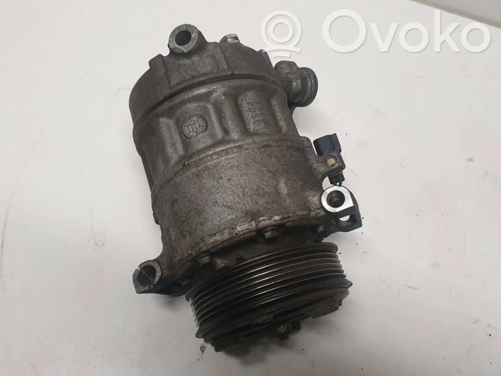 Volvo V40 Air conditioning (A/C) compressor (pump) 