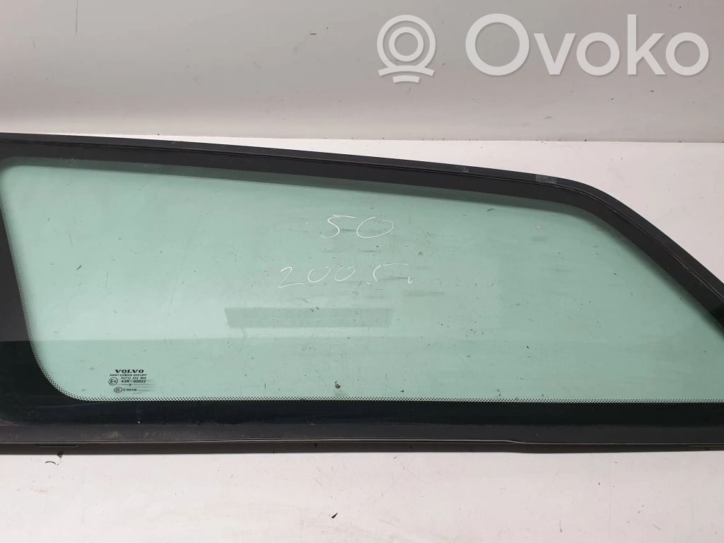 Volvo V50 Rear side window 