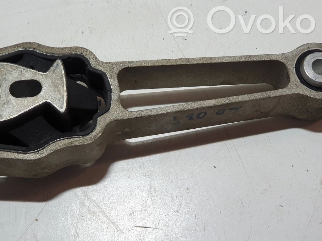 Engine mount bracket