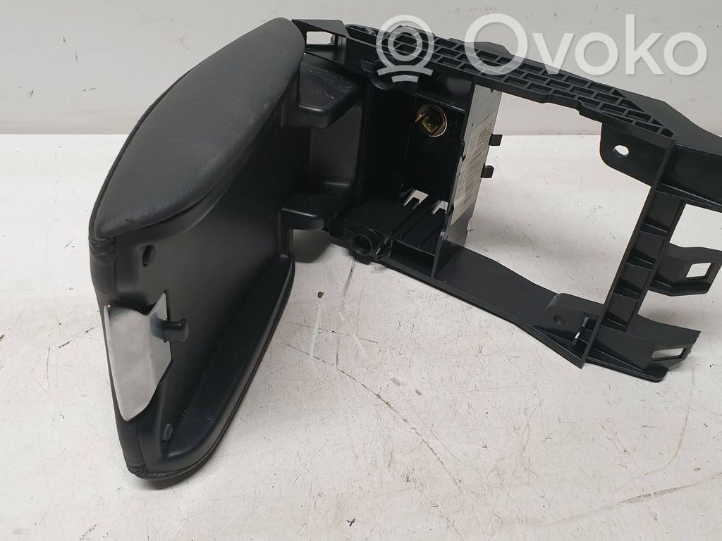 Volvo V60 Armrest 