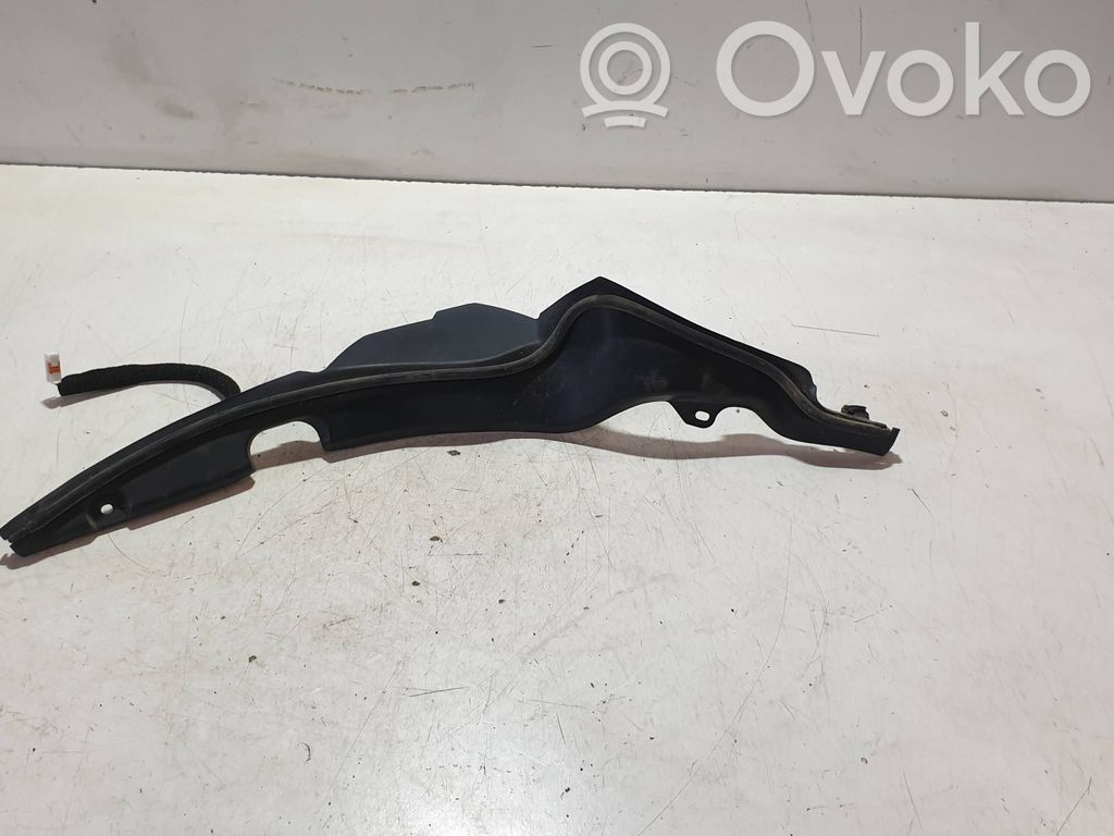 Subaru Outback (BS) Tailgate trim 