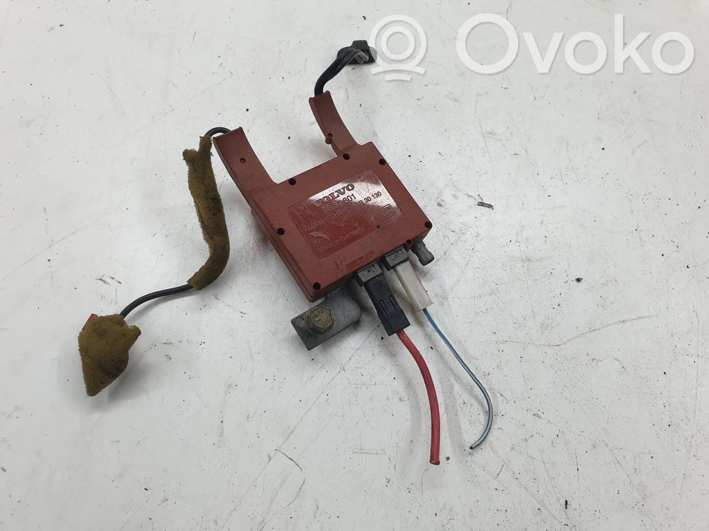 Volvo XC70 Aerial antenna amplifier 
