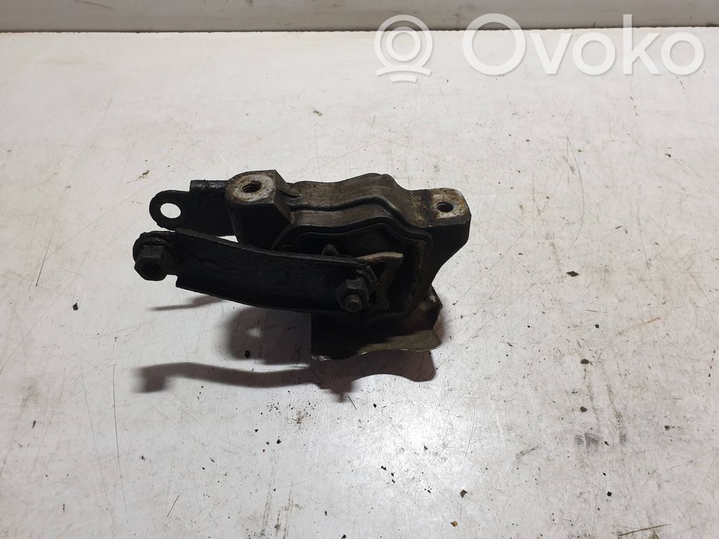 Engine mount bracket   6G926P082,30748173