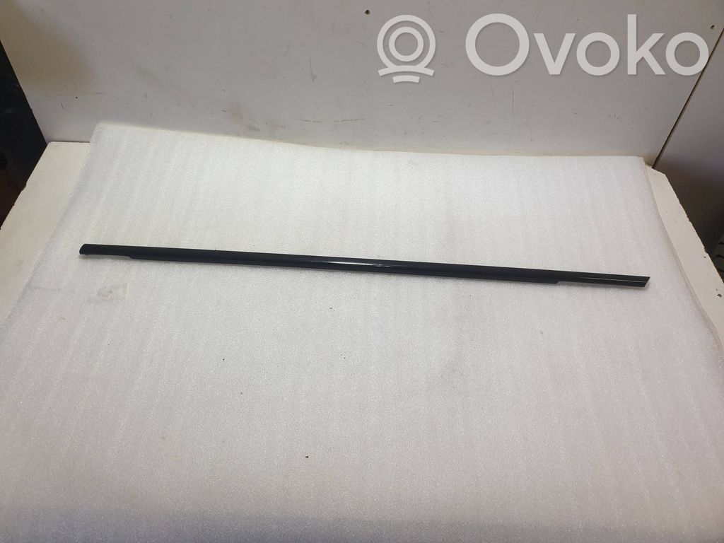 Volvo XC40 Other front door trim element 