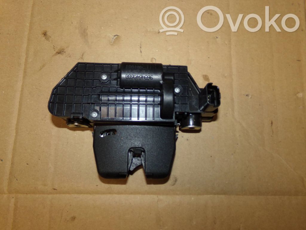 Peugeot 208 II Tailgate lock latch 