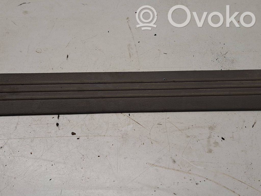 Chrysler Grand Voyager IV Front sill trim cover 