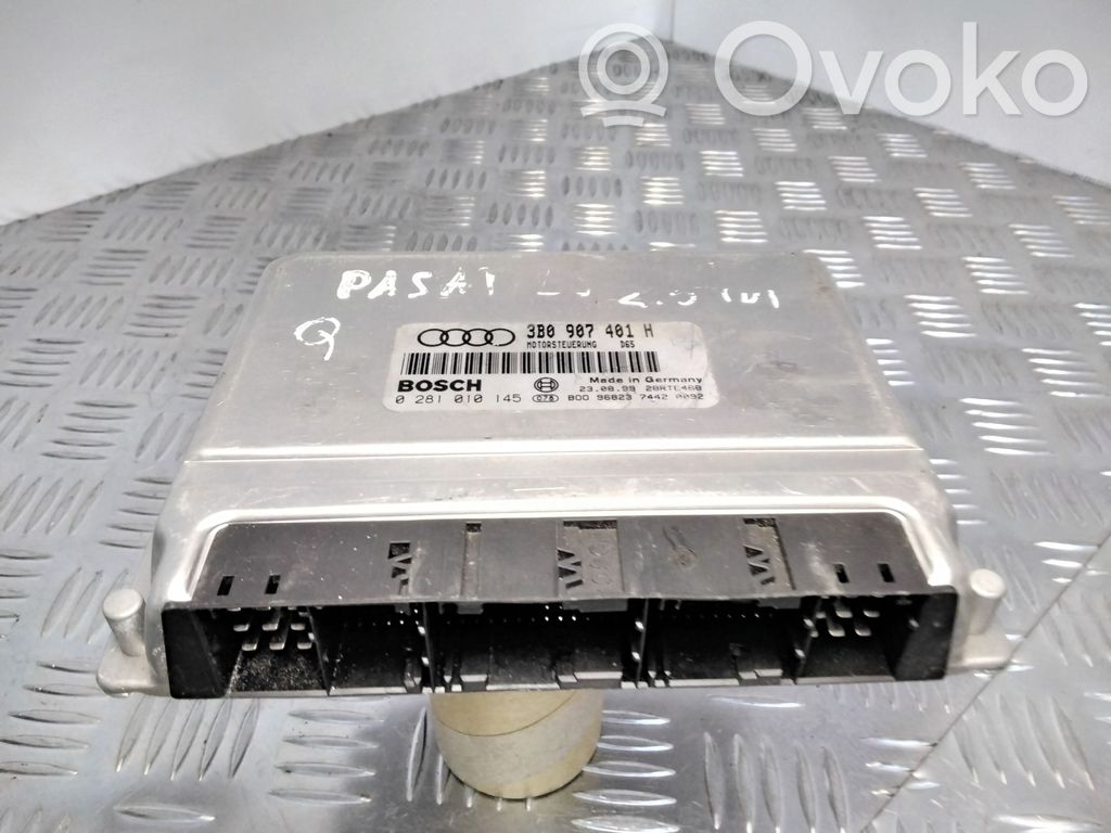 Volkswagen PASSAT B5.5 Engine control unit/module 