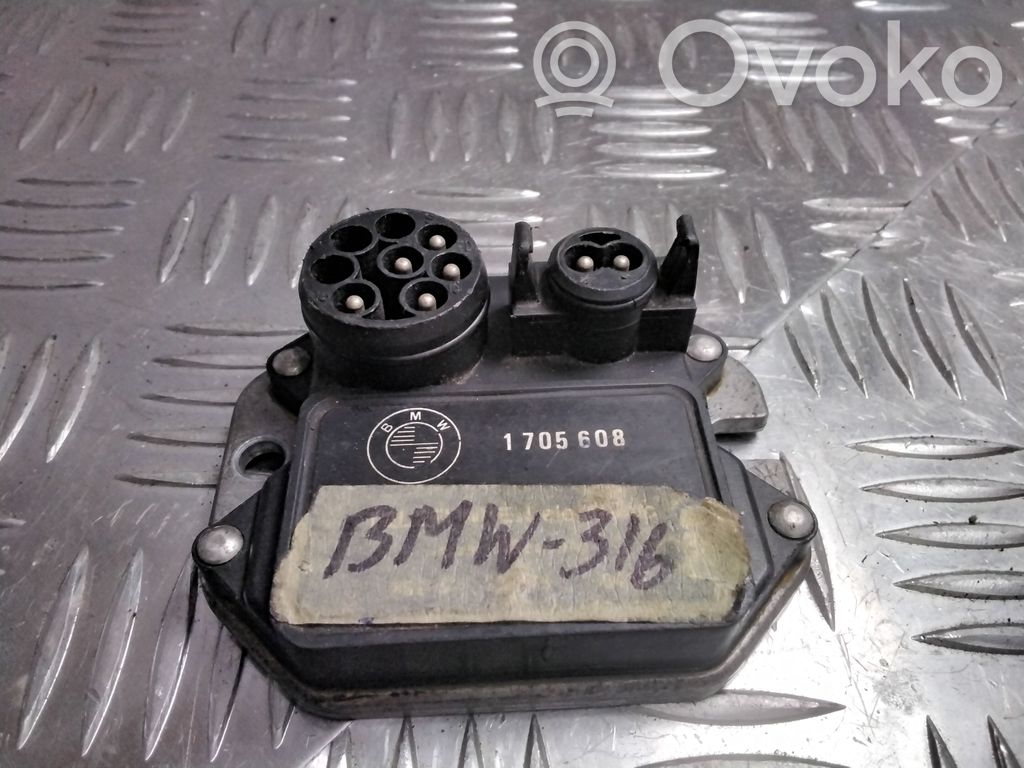 BMW 3 E30 Ignition amplifier control unit 