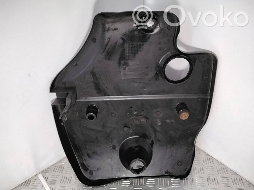 Volkswagen Golf IV Capac protecție motor 