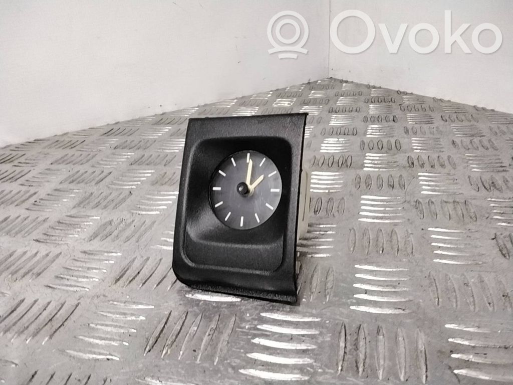 Opel Vectra A Laikrodis 