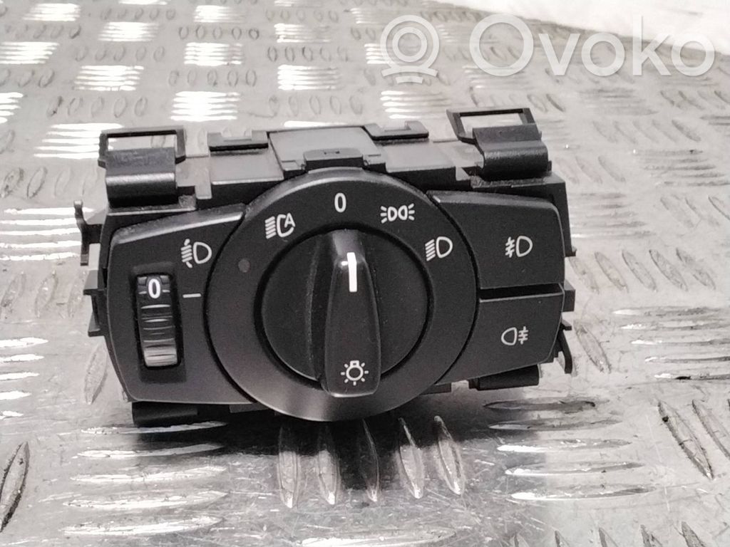 Light switch   6932792,33600101