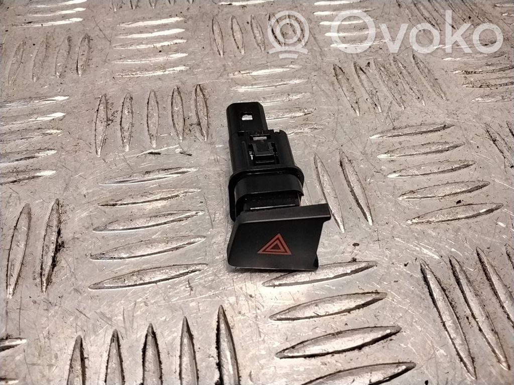 Chevrolet Captiva Hazard light switch 
