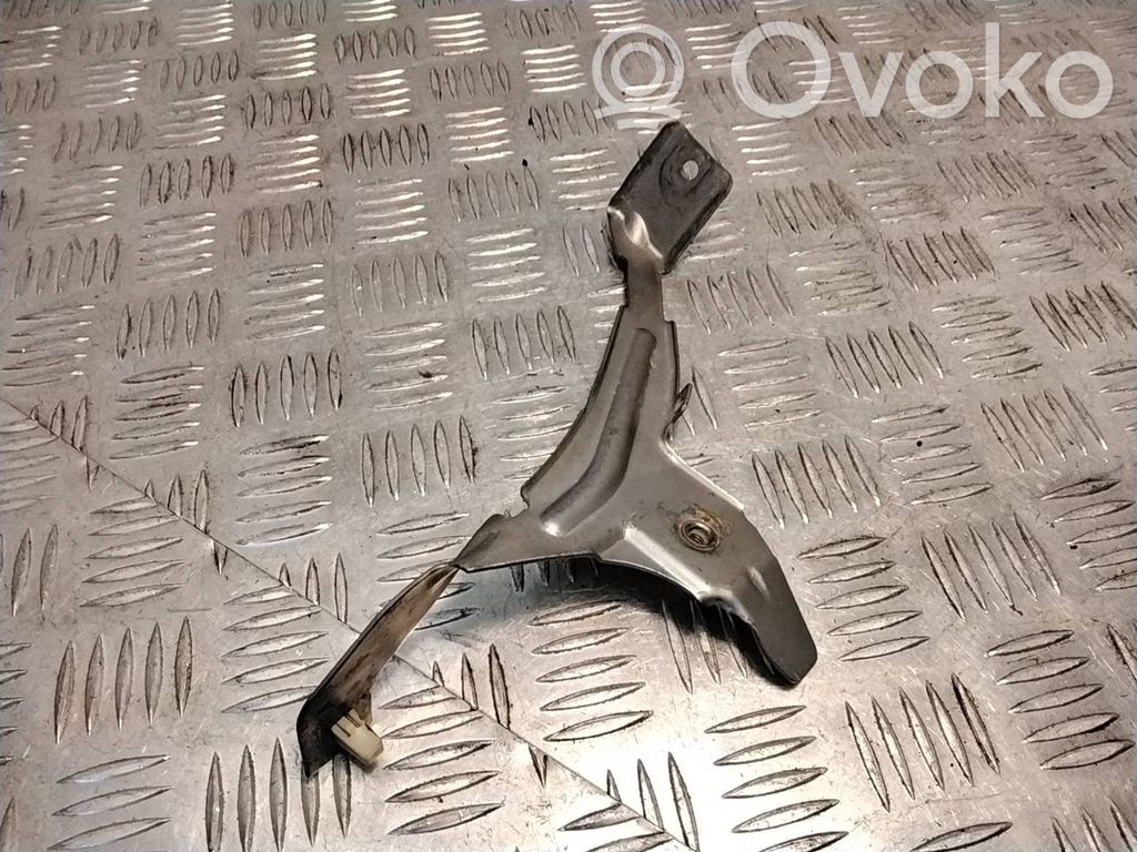 BMW 5 E60 E61 Fender mounting bracket 