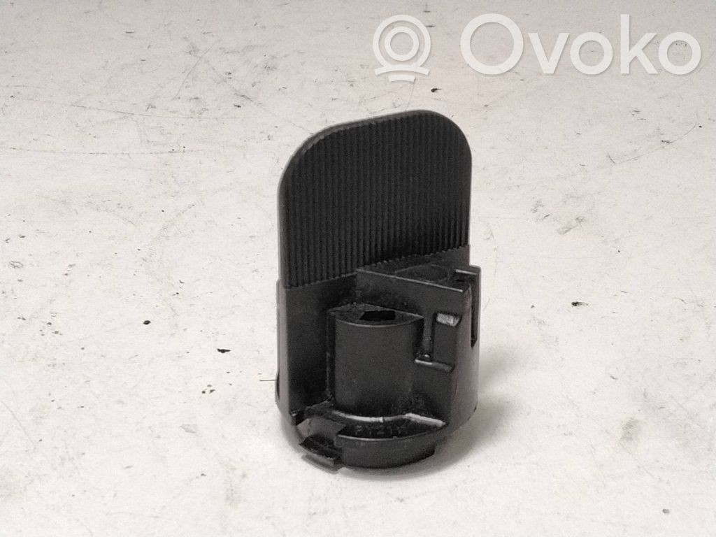 Volvo V70 Tail light part 