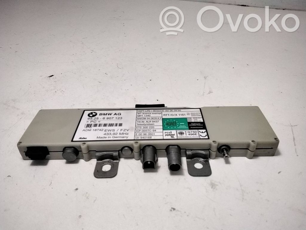 BMW 3 E46 Antenna control unit 
