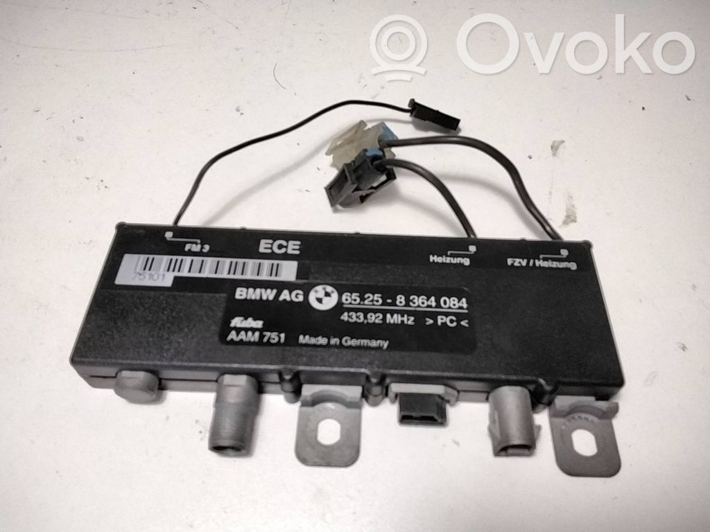 BMW 7 E38 Antenos stiprintuvas 