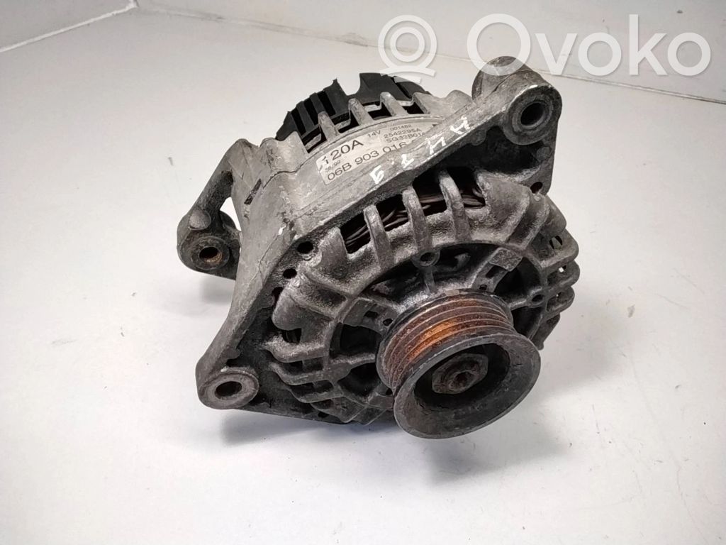 Volkswagen PASSAT B5.5 Alternator 