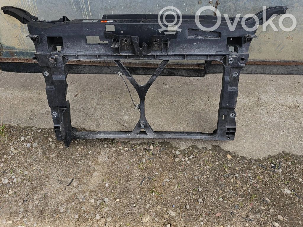 Mazda 5 Radiatorių panelė 
