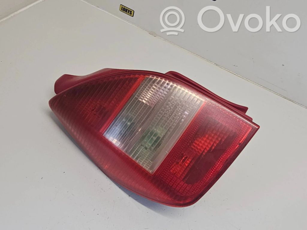 Citroen C2 Aizmugurējais lukturis virsbūvē 