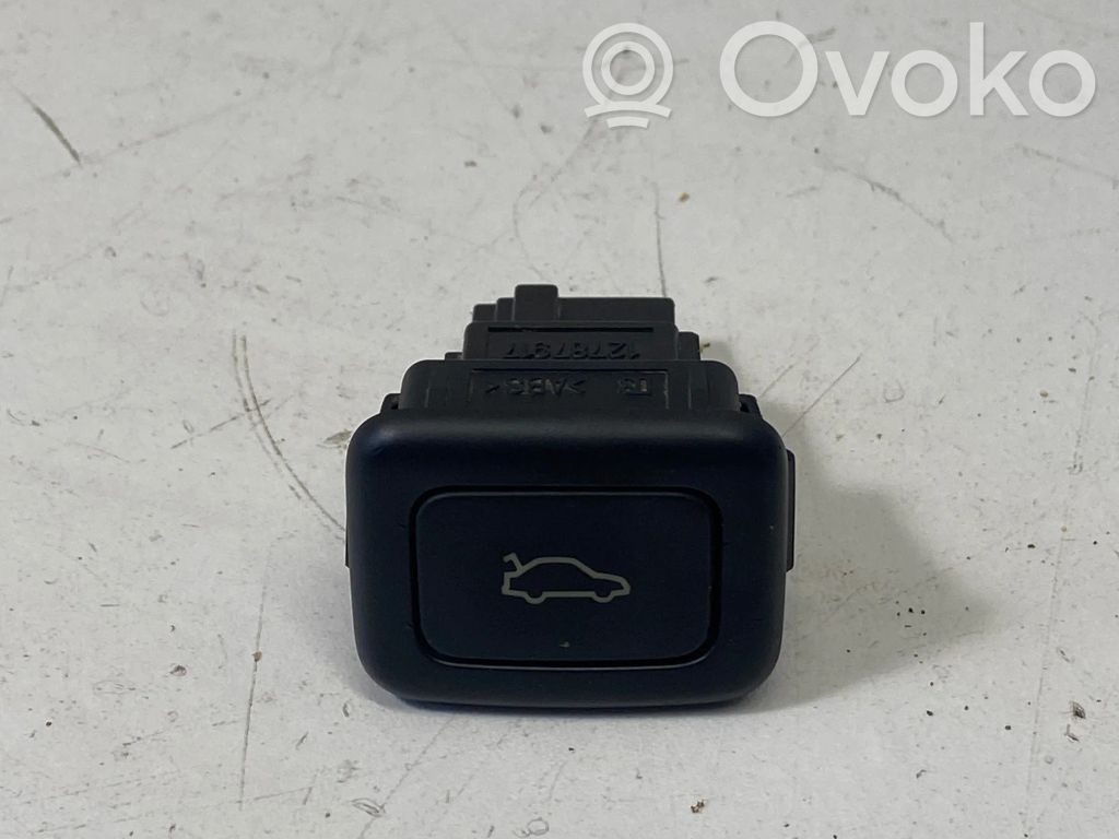 Saab 9-3 Ver2 Tailgate opening switch 