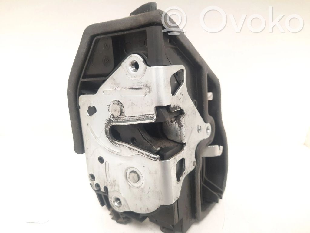 Front door lock   7229461