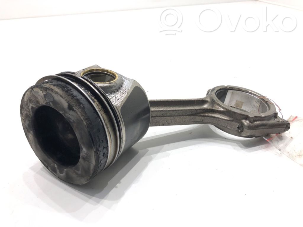 Skoda Superb B8 (3V) Piston with connecting rod 