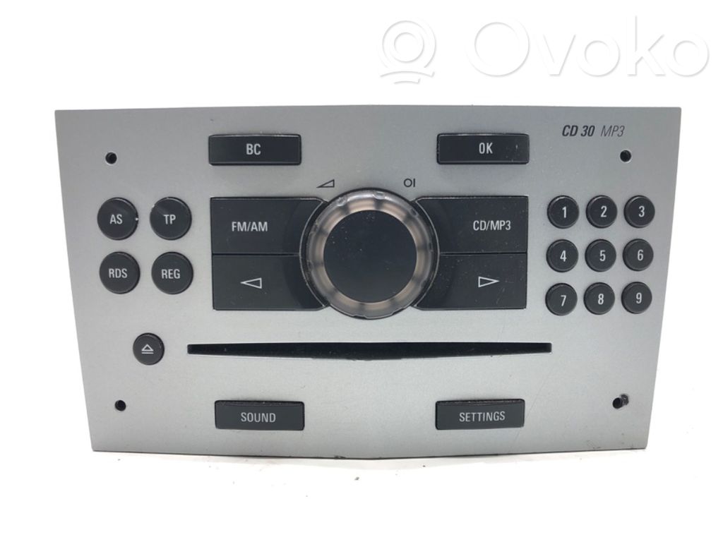 Panel / Radioodtwarzacz CD/DVD/GPS   13257039