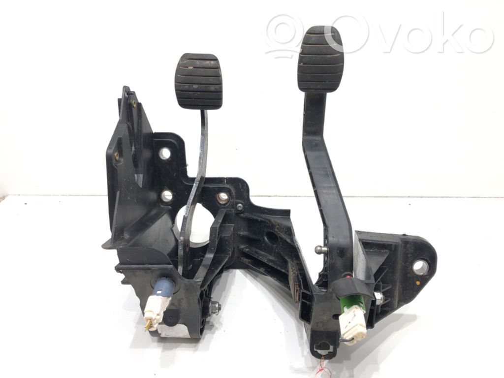 Opel Movano B Conjunto de pedal 