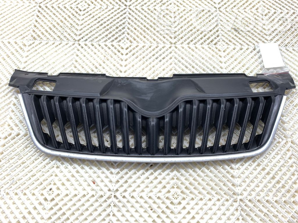 Skoda Roomster (5J) Etusäleikkö 