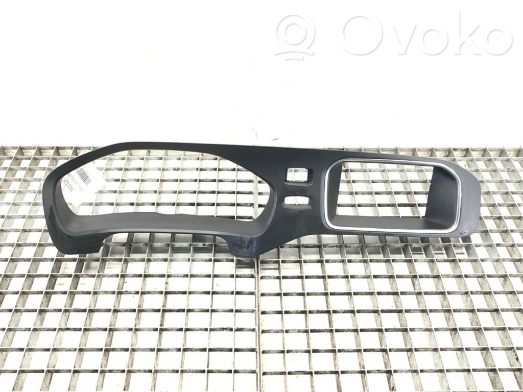 Volvo V40 Other exterior part 