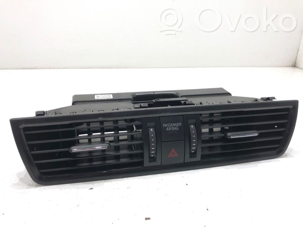 Skoda Rapid (NH) Grilă ventilație/ramă laterală bord