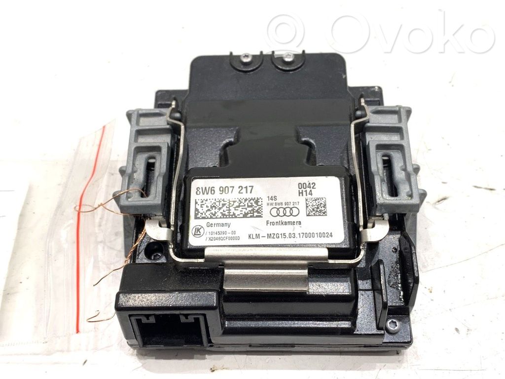 Windshield/windscreen camera   8W6907217