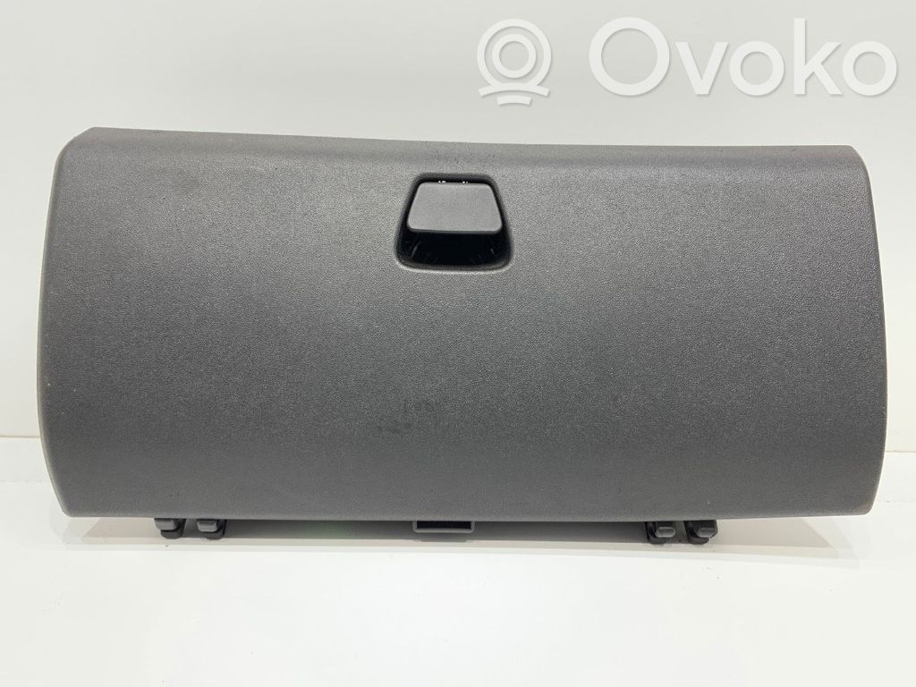 Toyota Aygo AB40 Daiktadėžės (bordačioko) komplektas 