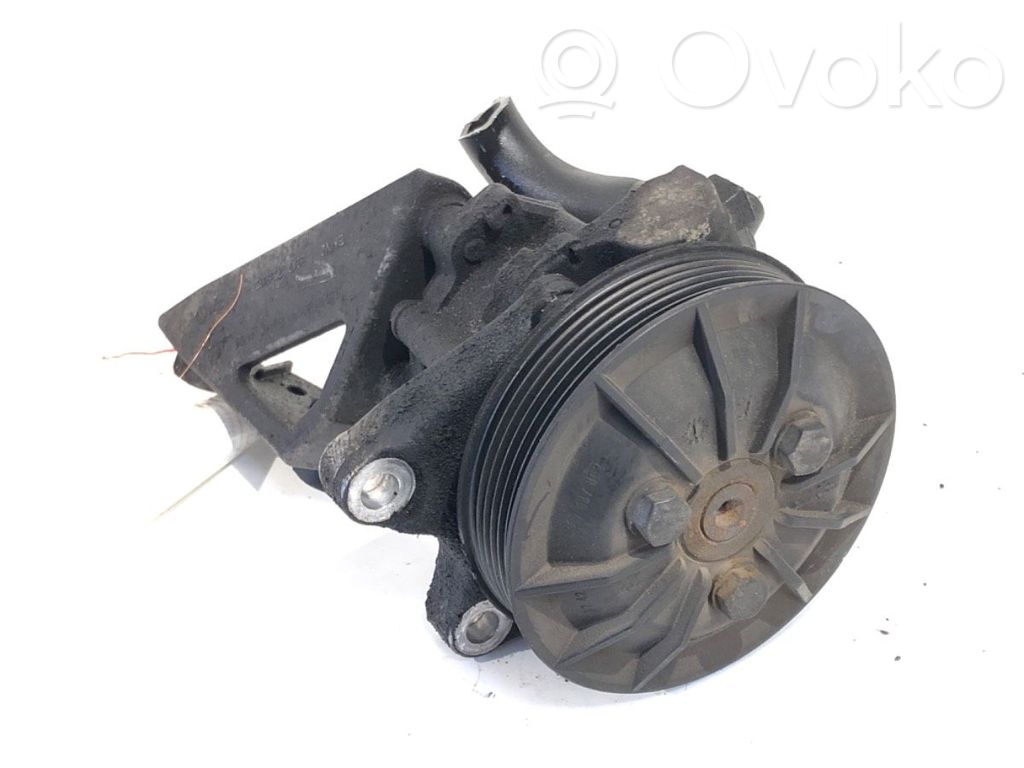 Ohjaustehostimen pumppu   7539015