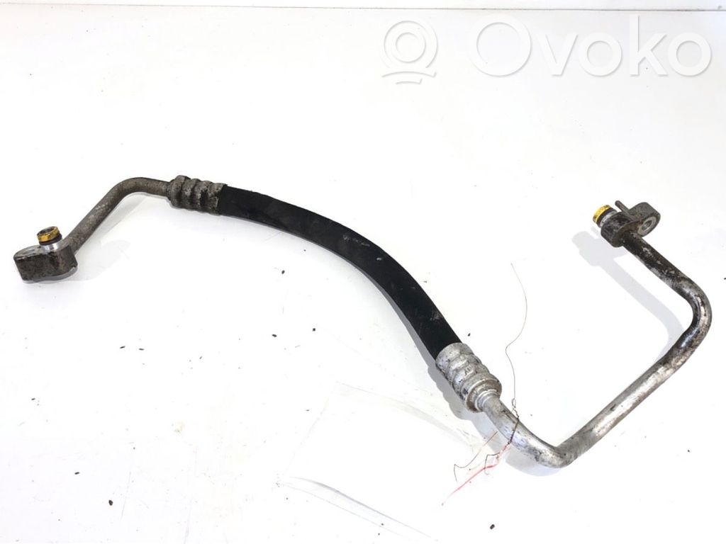 BMW 5 E60 E61 Ilmastointilaitteen putki (A/C) 