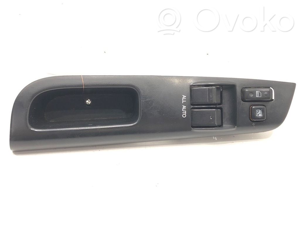 Toyota Corolla Verso E121 Electric window control switch 
