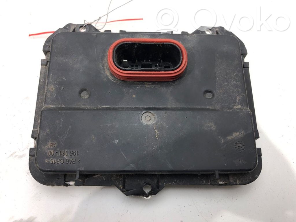 Jaguar XE Voltage converter/converter module 