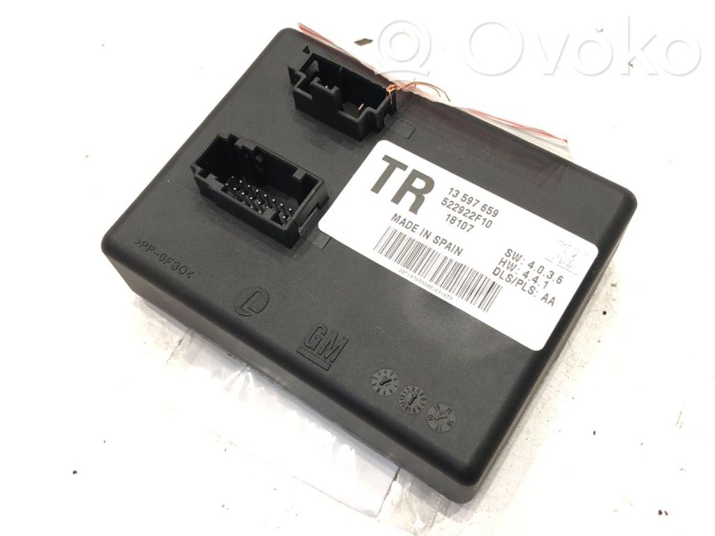 Opel Insignia B Tow bar trailer control unit/module 