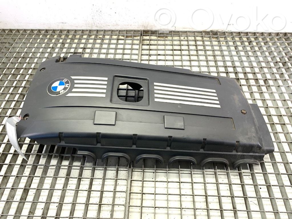 BMW 5 E60 E61 Variklio dangtis (apdaila) 