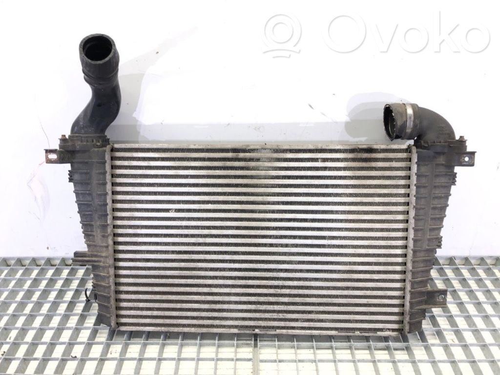 Opel Zafira B Chłodnica powietrza doładowującego / Intercooler 